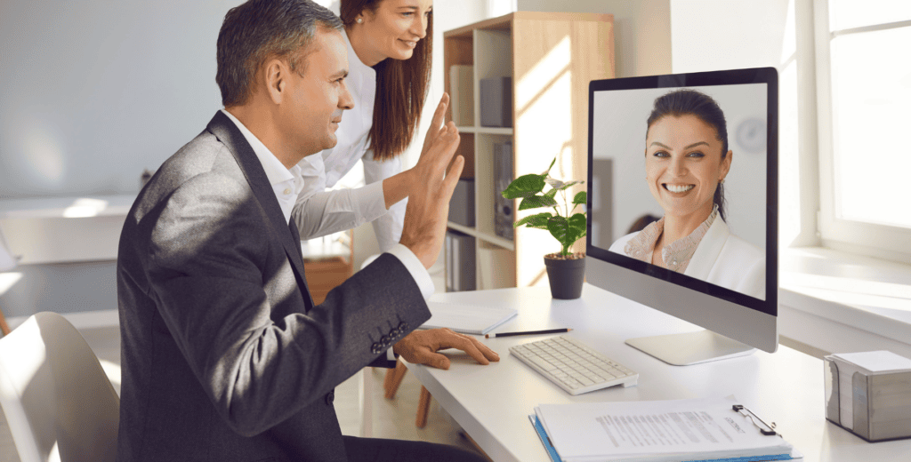How to Keep an Invisible (aka Remote) Audience Engaged 2 How to engage a remote audience